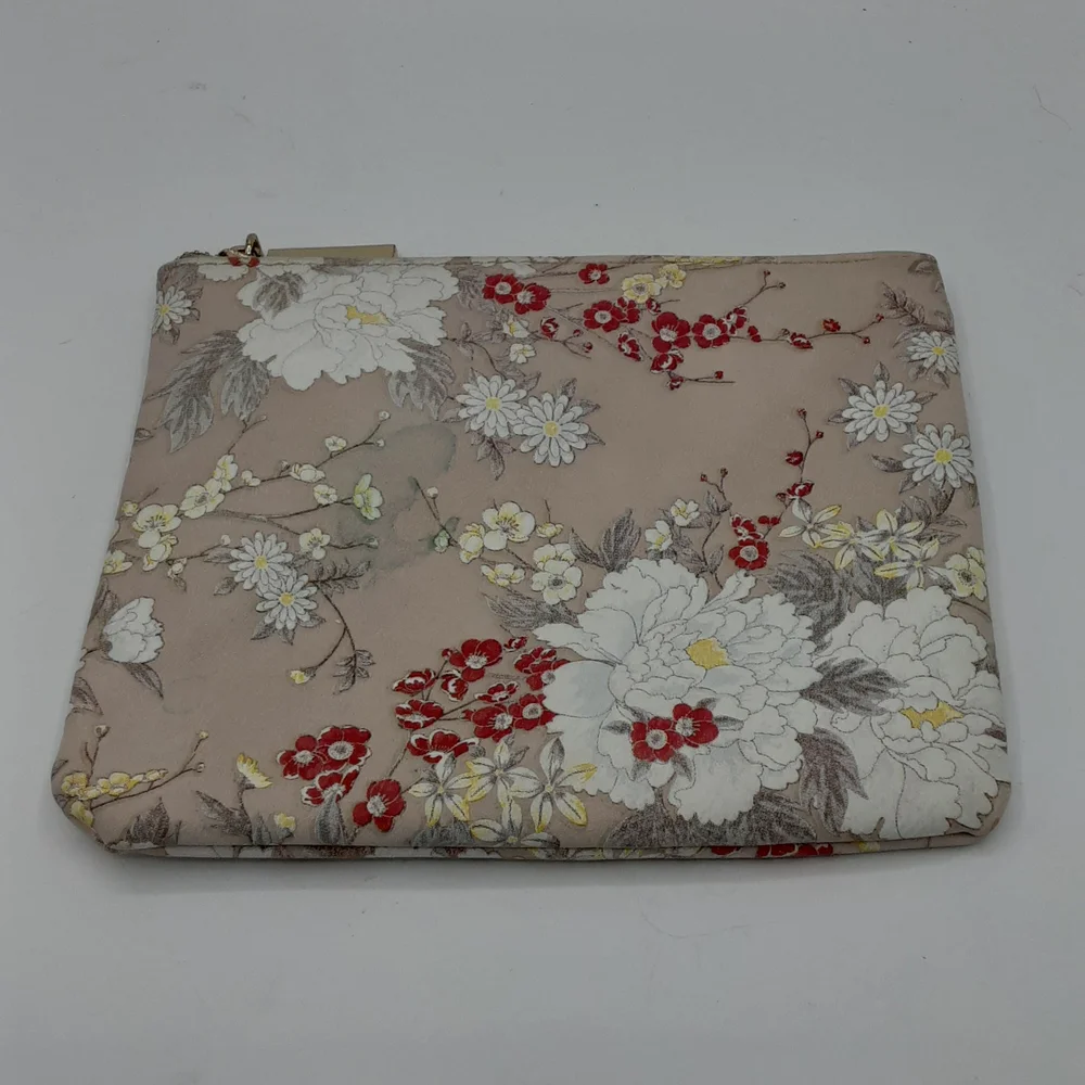Big Buddha Wild Flowers Floral Cosmetics Travel Bag.